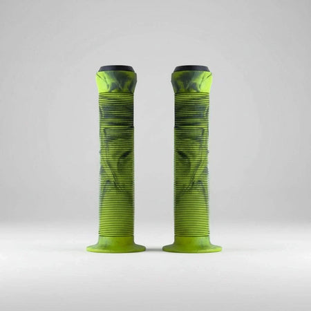 2 Colour Mix Grips Kraton 147mm in green and black for enhanced bike handlebar control
