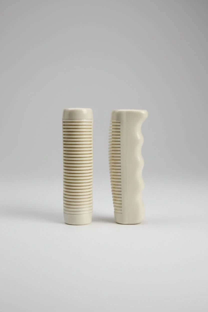 Grips With Finger Grooves 110mm - White