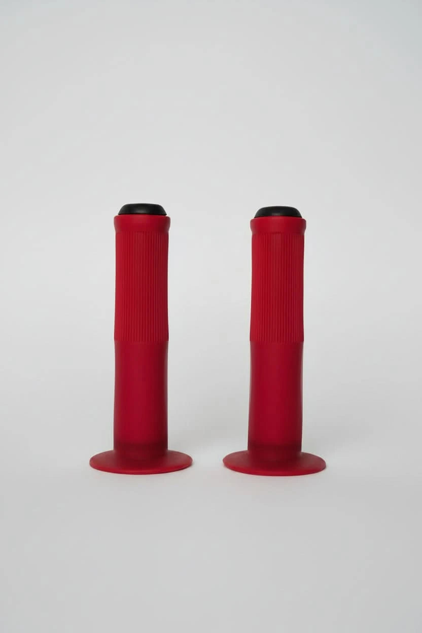 GRIPS 140mm With Flange and End Plugs - Red