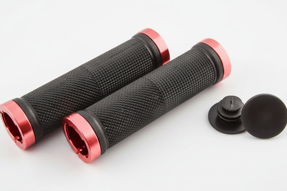 Clarks Grips Black 135mm With Red Alloy Locking Rings
