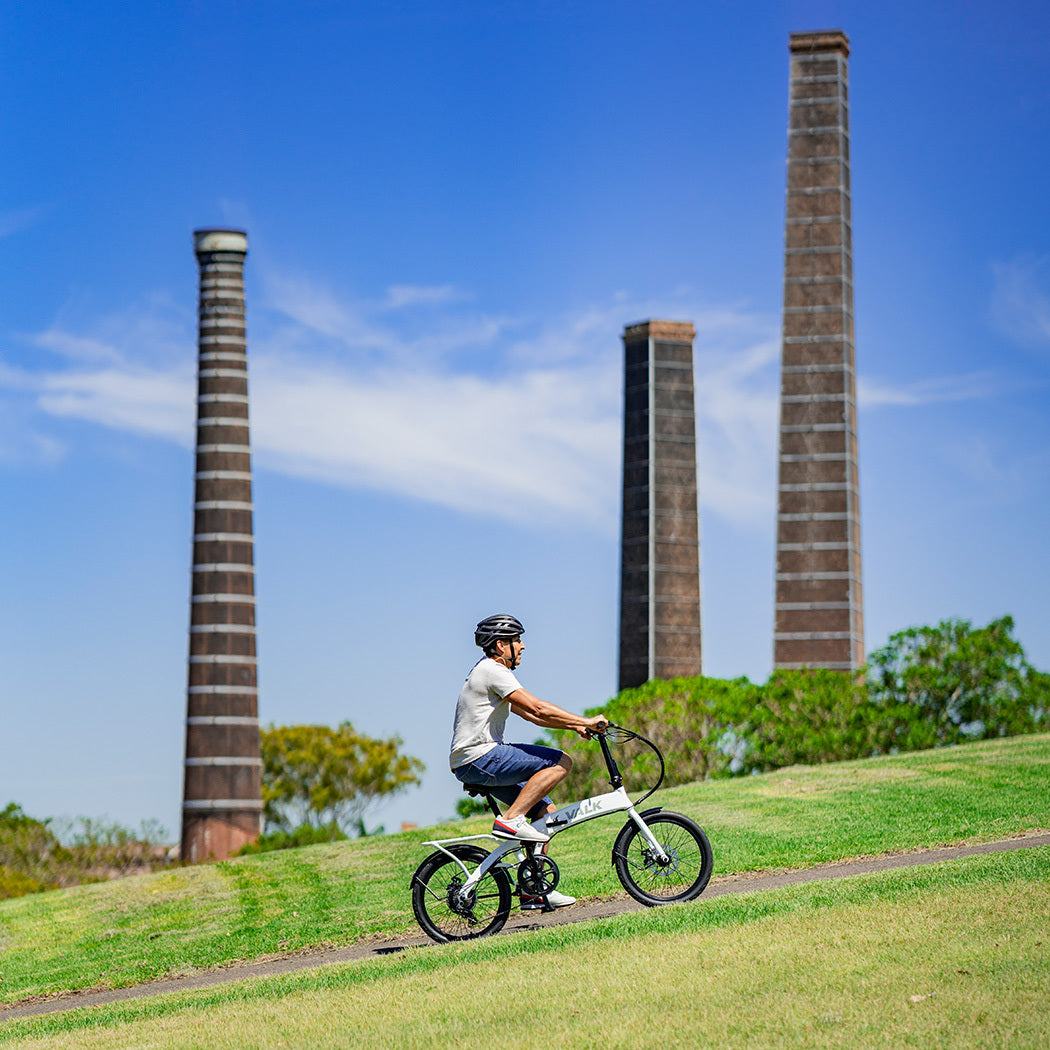 250 Watt Electric Folding Bike | White