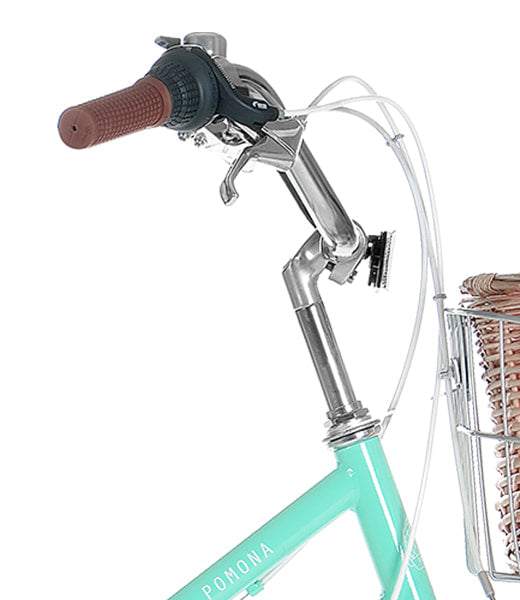 700C Womens Vintage Bike with Basket | Mint