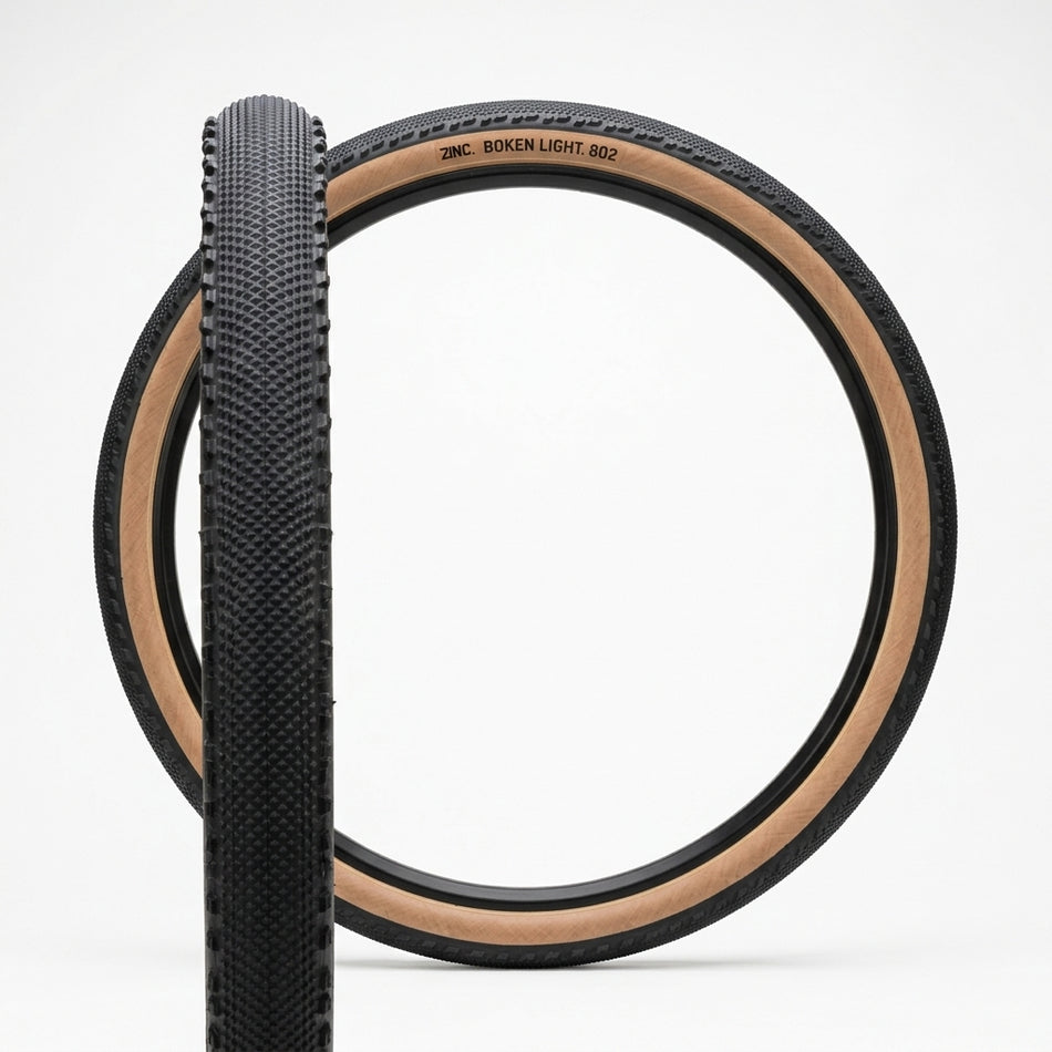 Gravel bicycle tyre — Studio - Clean | Generated by Modelize