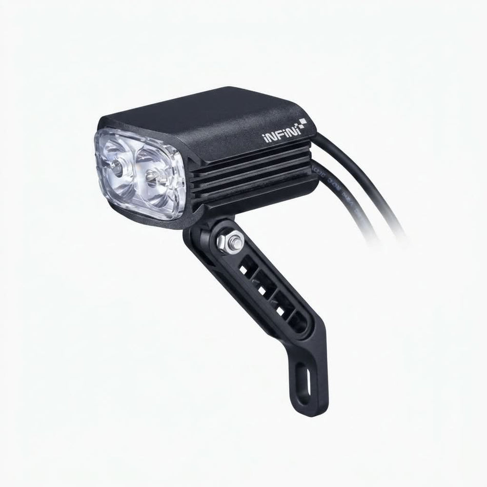 E-bike front light — Studio - Clean | Generated by Modelize